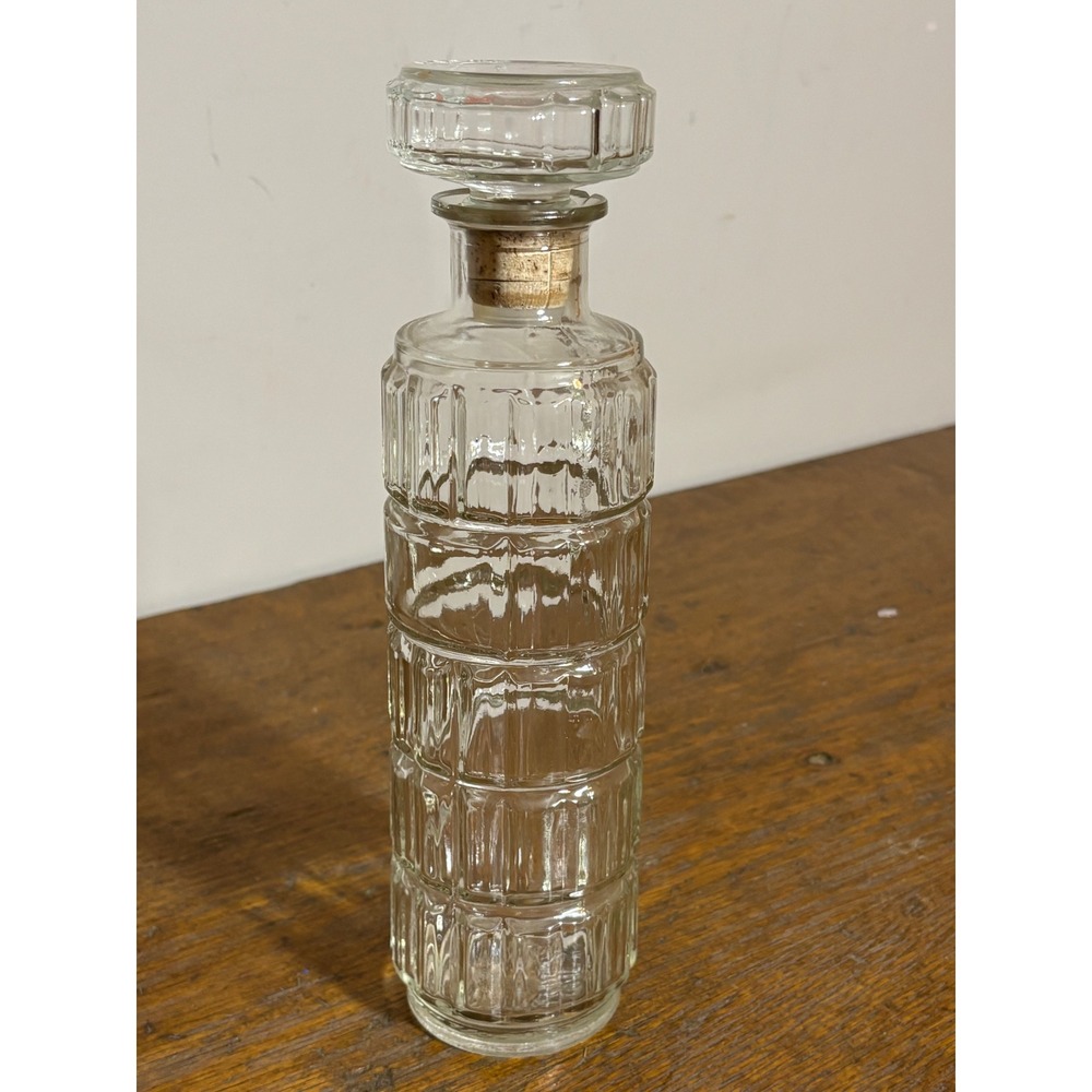 Vintage Glass Decanter Liquor Bottle Ribbed Design Stopper Barware‎